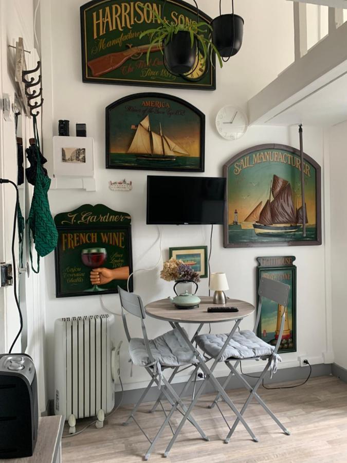 Studette Tiny House De L Eglise 12 M2 Lägenhet Ault Exteriör bild